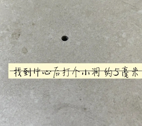 秦皇岛瓷砖空鼓维修公司专业解答在瓷砖铺贴过程中，如果砂料搅拌不均匀，将会带来以下问题